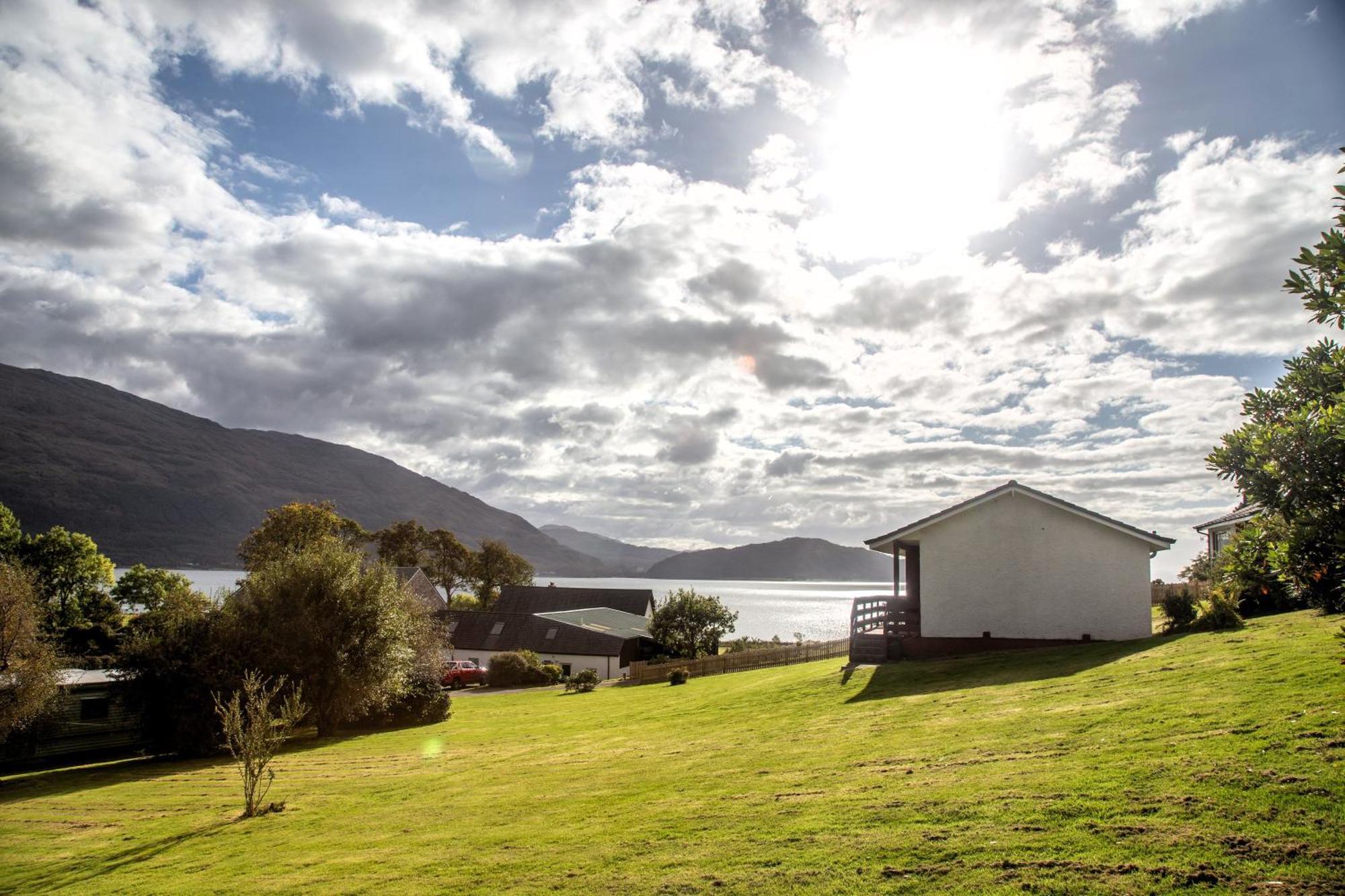 Ash, Birch And Rowan Self Catering Cabins Onich Ruang foto