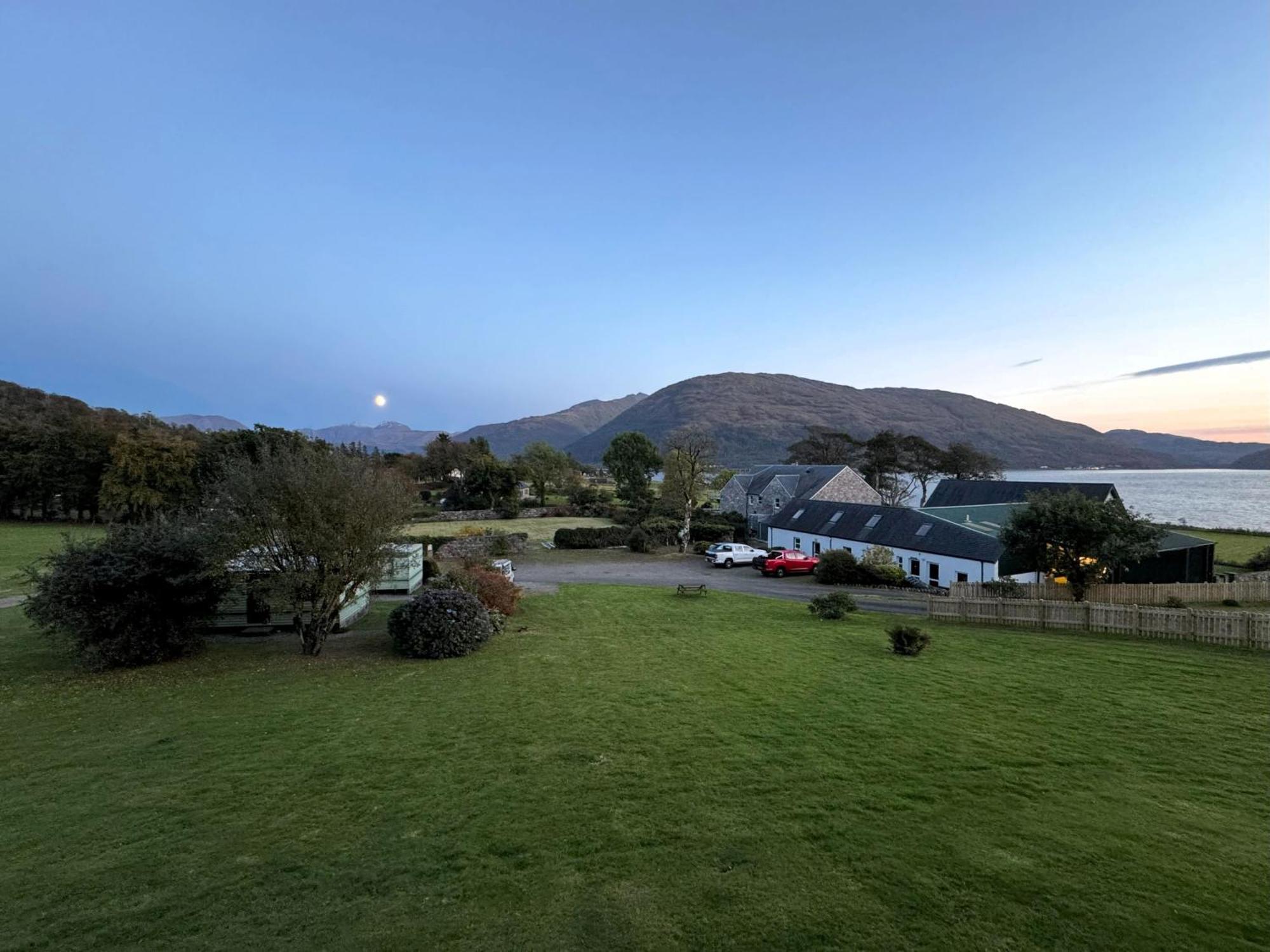 Ash, Birch And Rowan Self Catering Cabins Onich Bagian luar foto