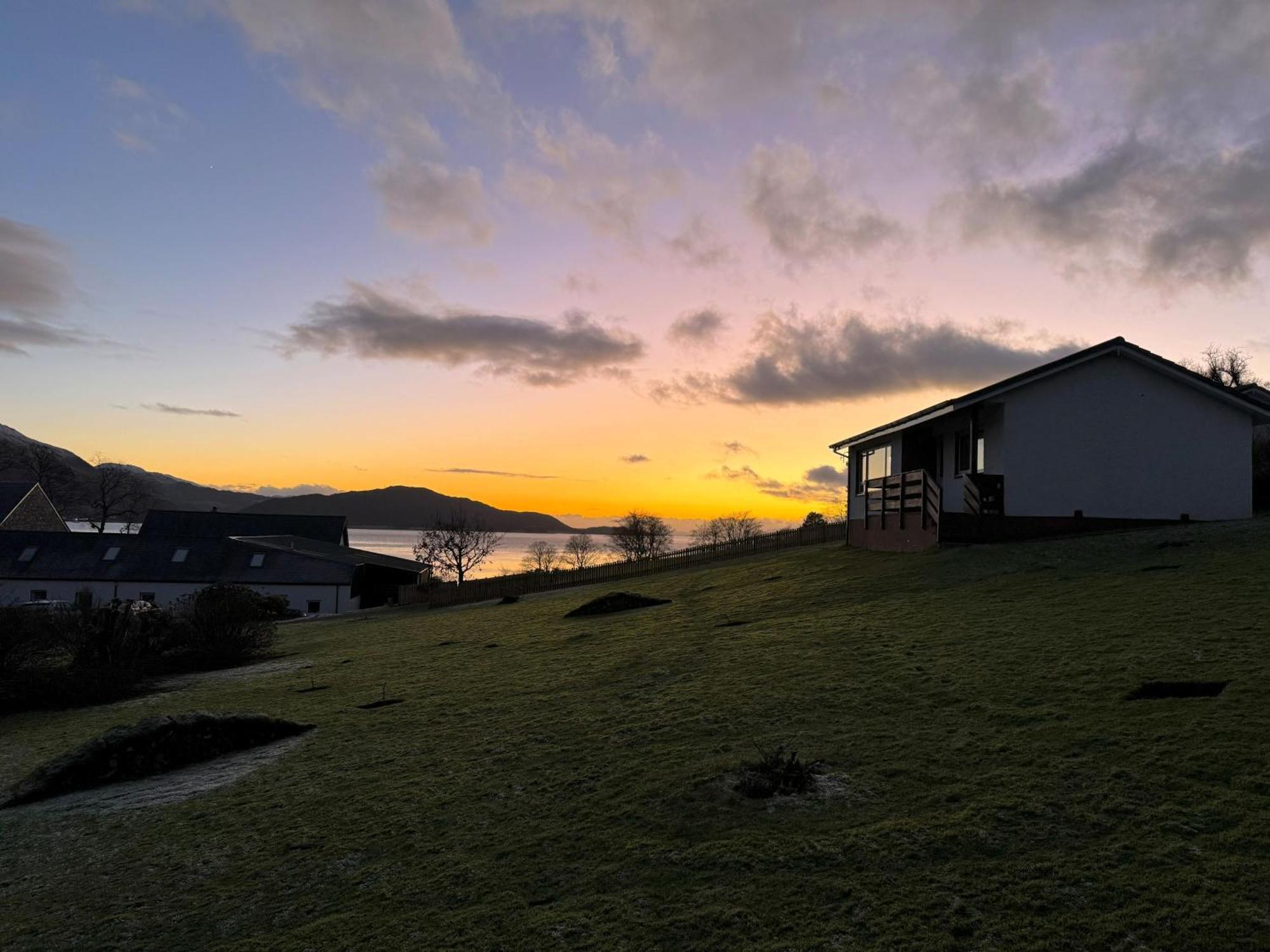 Ash, Birch And Rowan Self Catering Cabins Onich Bagian luar foto